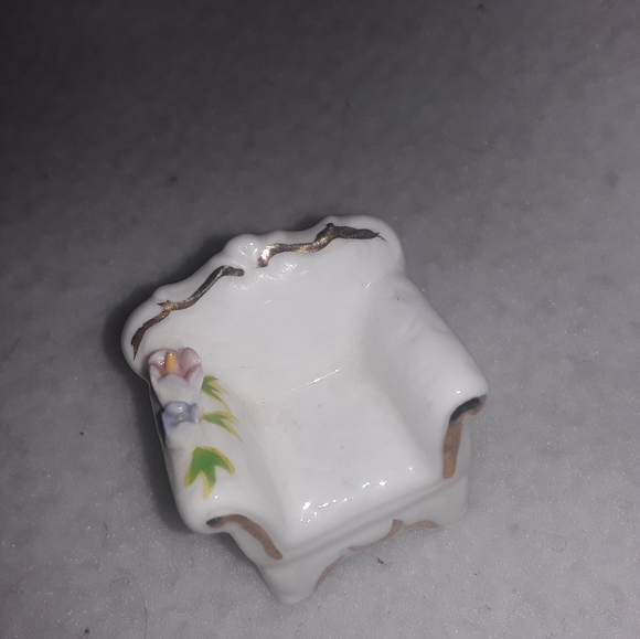 Maruri Masterpiece Bone China Dollhouse Furniture Chair Vintage - Picture 2 of 6